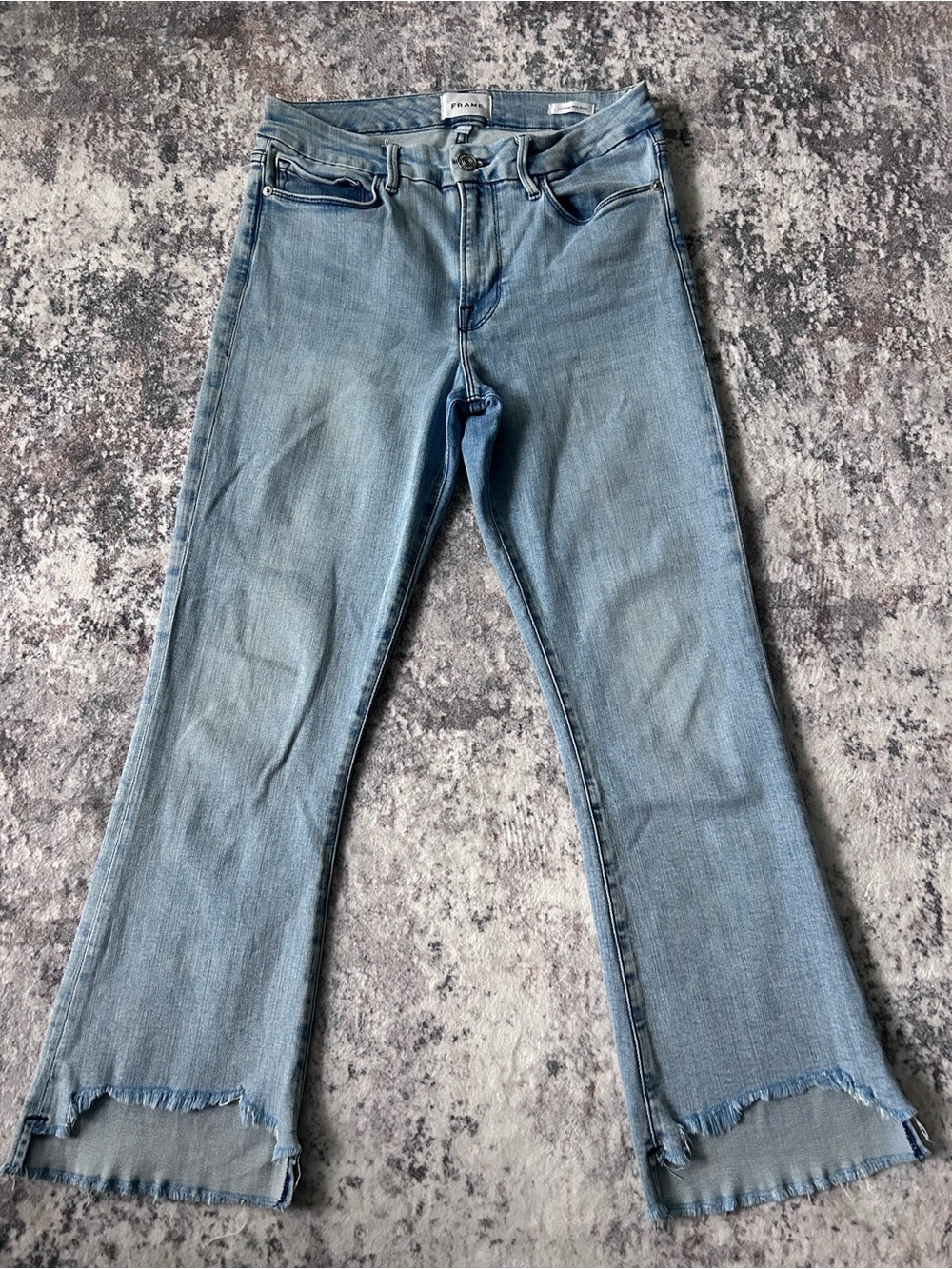 FRAME Le Crop Mini Boot Jeans